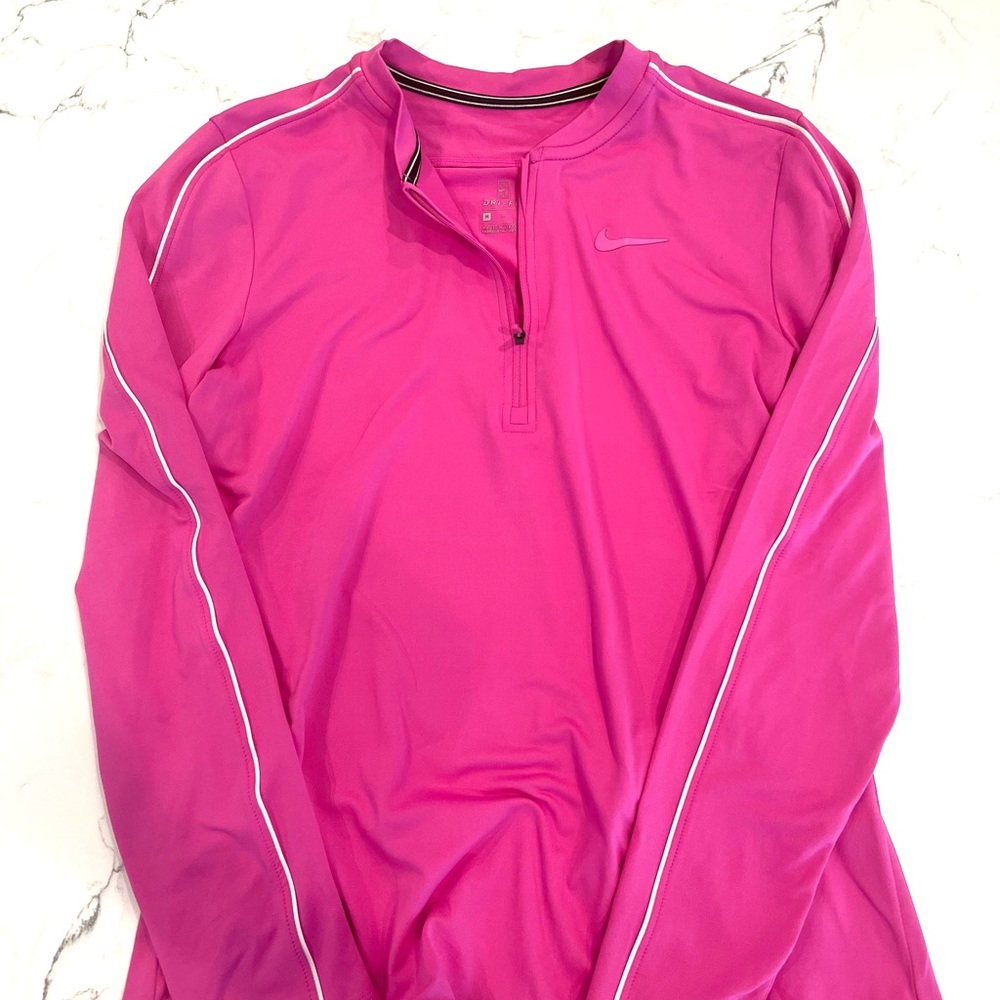 Women’s Nike size medium quarter zip top